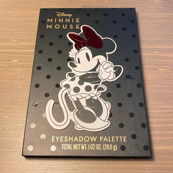 Disney Minnie Mouse Shadow Palette - Picture 1 of 6